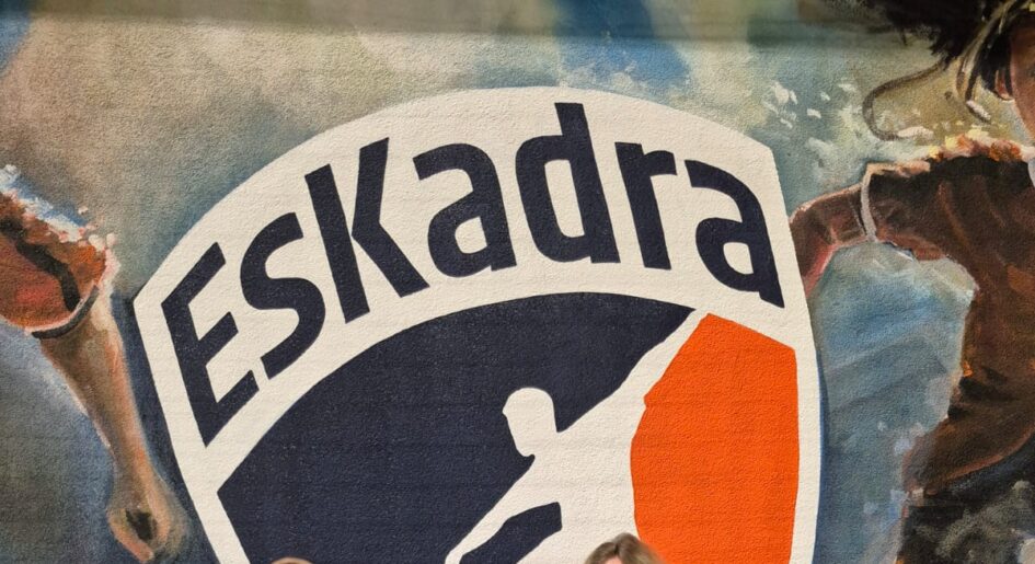 EsKadra razem z WOŚP! EsKadra razem z WOŚP!
