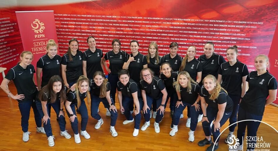 Trenerka Alicja Bartnicka na kursie UEFA B!